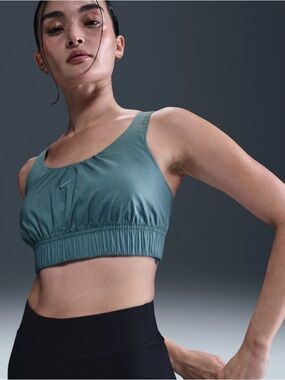 Nike Women’s Scoop Sports Bra in Teal Green(S,M) available